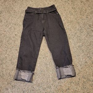 Le Lis Collection distressed cropped jeans